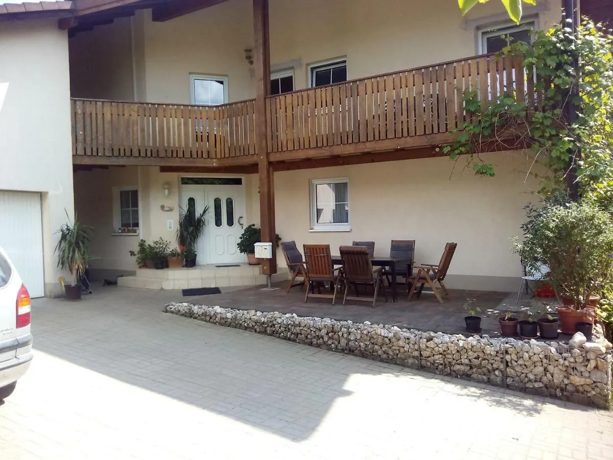 Gaestezimmer Fechheim Neustadt bei Coburg 0*,  Germany